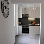 Pria